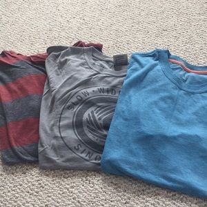 BONUS BUNDLE of 3 men’s large T-shirt’s!